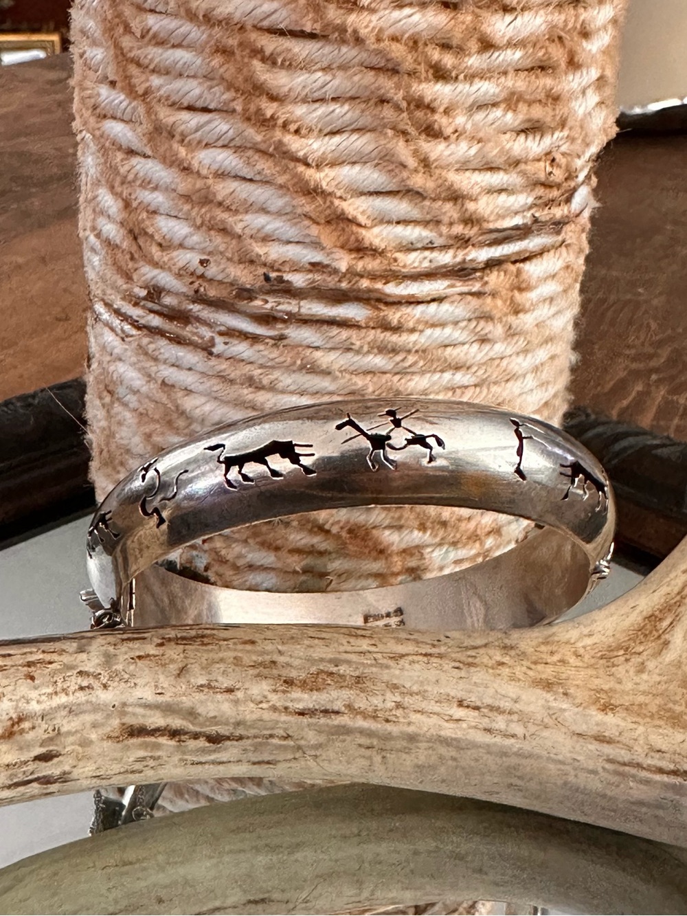Taxco Mexico Sterling Silver 925 Western Bullfighter Cutout Bangle Bracelet